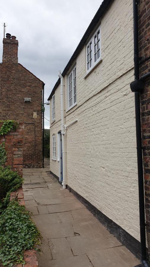 Holly Cottage, Hidden Gem In The Yorkshire Wolds Welton  エクステリア 写真